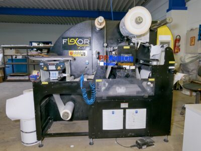 Alternative view of FLEXOR XCUT Pro Label finishing machine