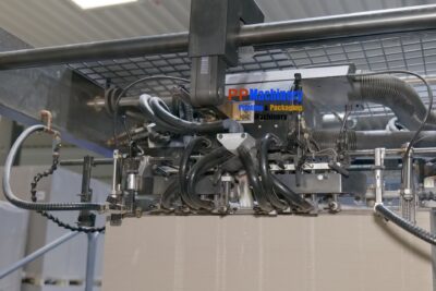 Manroland R 706 3B LV 6 colours offset press with varnishing - Image 10