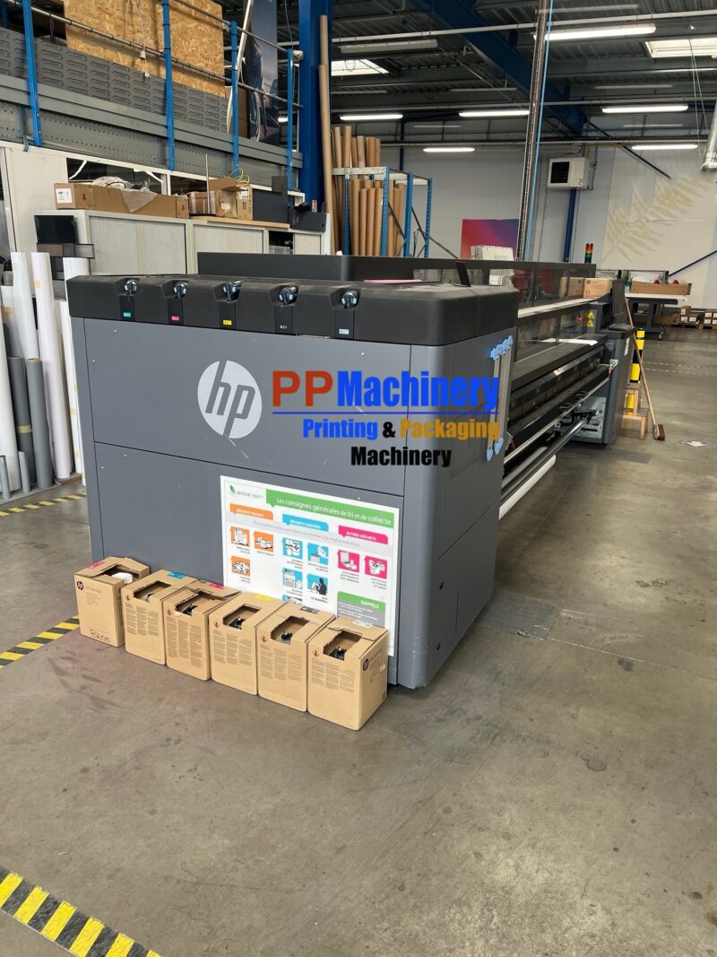 HP Latex 3000 Printer Series - Roll to sheet digital large formate printer - Image 2