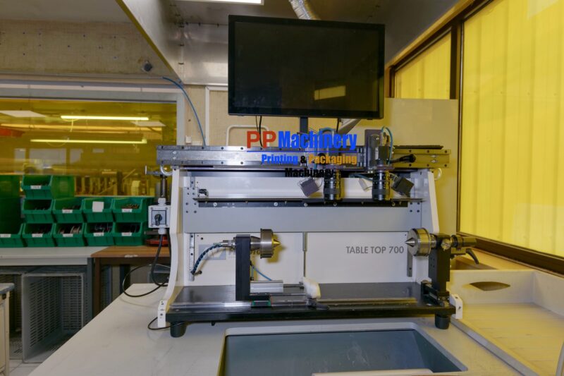AV Flexologic Tabletop 700